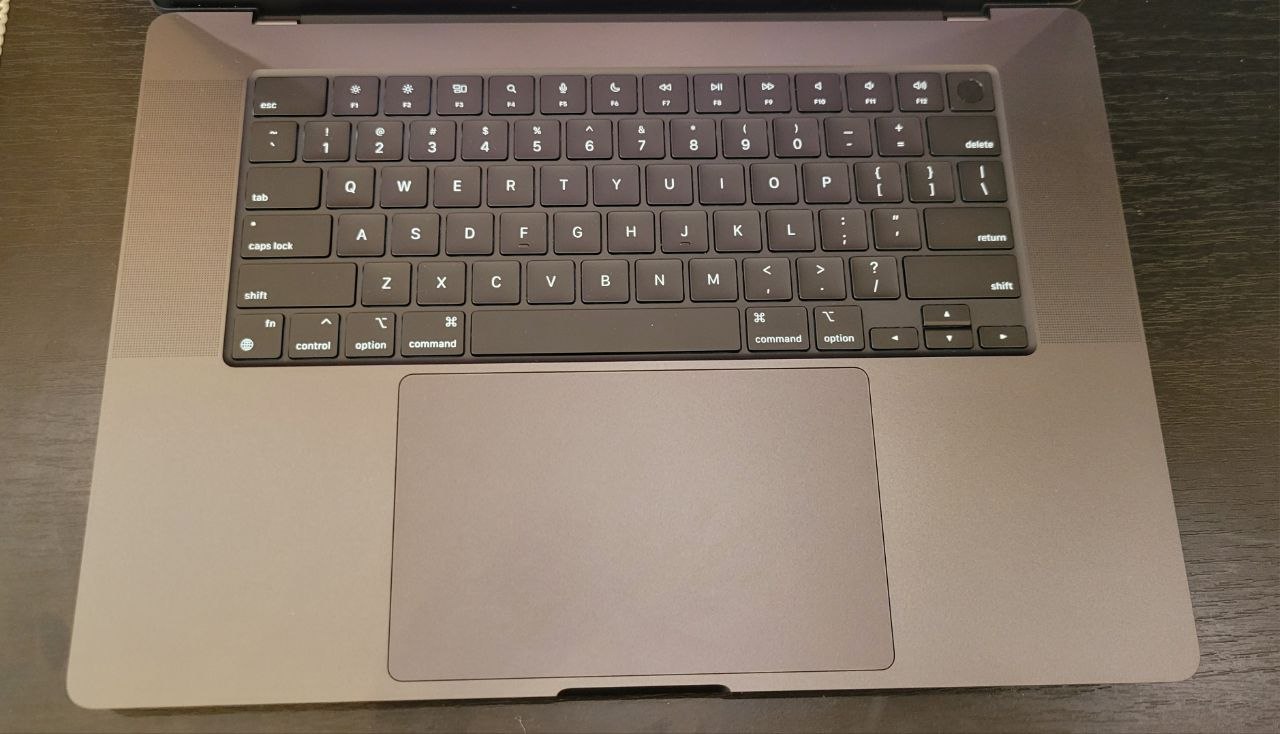 Apple MacBook Pro 16" (2024) M4 Pro, 48GB, 512GB, Space Black